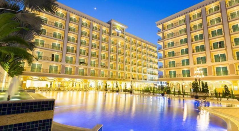 Lk Celestite Pattaya Exterior foto