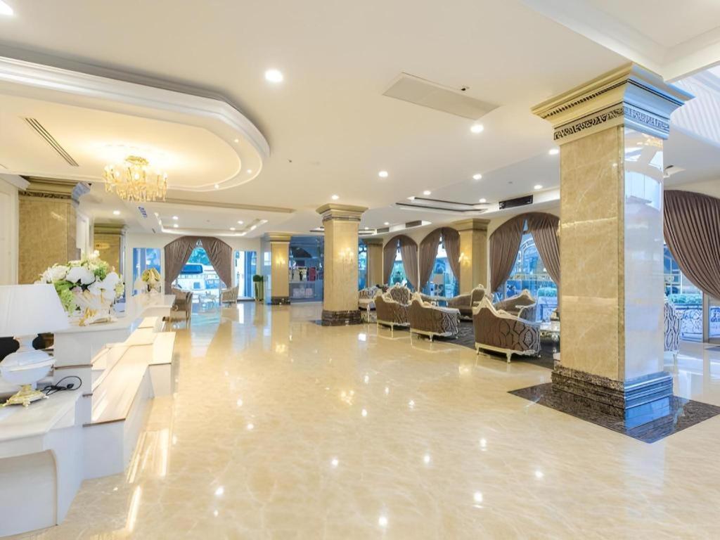 Lk Celestite Pattaya Exterior foto